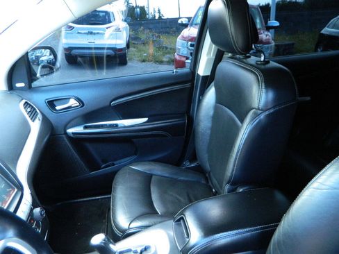 Used 2013 Dodge Journey R/T image 12