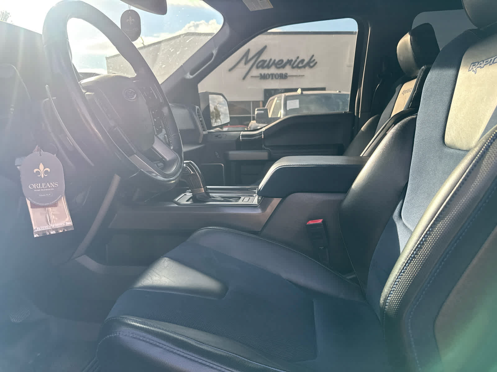 Used 2019 Ford F150 Raptor w/ Equipment Group 802A Luxury AWD/4WD image 5