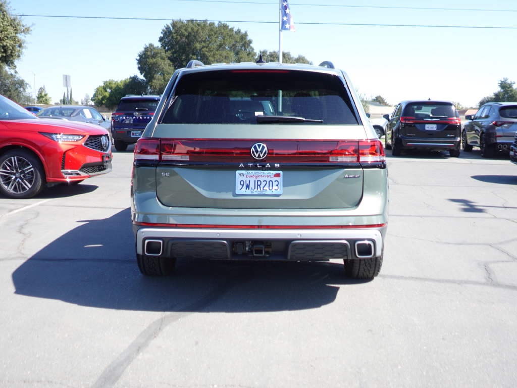 Used 2026 Volkswagen Atlas Peak Edition AWD/4WD image 8