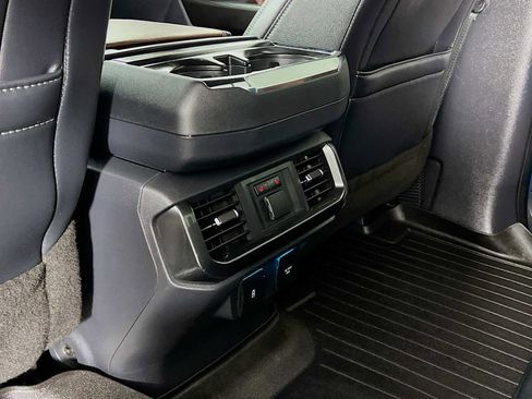 Used 2021 Ford F150 Lariat w/ Equipment Group 502A High image 27