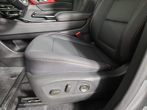 Used 2025 Chevrolet Traverse Z71 w/ Driver Confidence Package AWD/4WD image 34