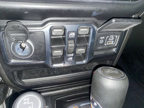 Used 2022 Jeep Wrangler Unlimited Sport image 26