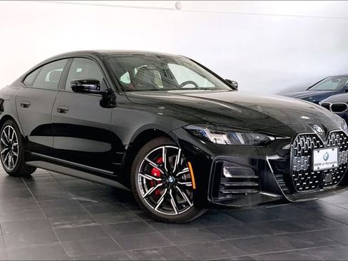 New 2026 BMW 430i w/ M Sport Package RWD image 2