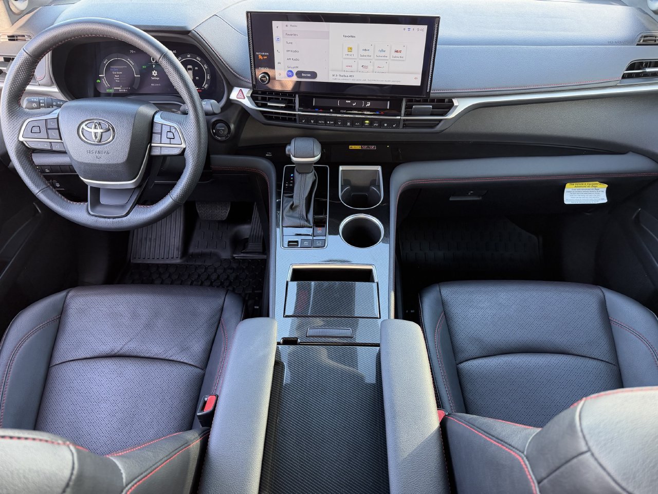Used 2025 Toyota Sienna XSE w/ XSE Premium Package AWD/4WD image 10