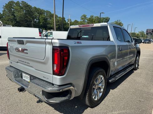 Used 2021 GMC Sierra 1500 SLT w/ SLT Premium Plus Package AWD/4WD image 9
