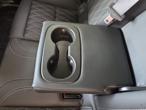 Used 2023 Buick Envision Avenir image 19