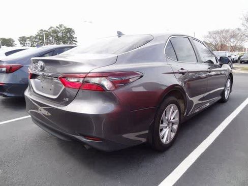 Used 2023 Toyota Camry LE image 5