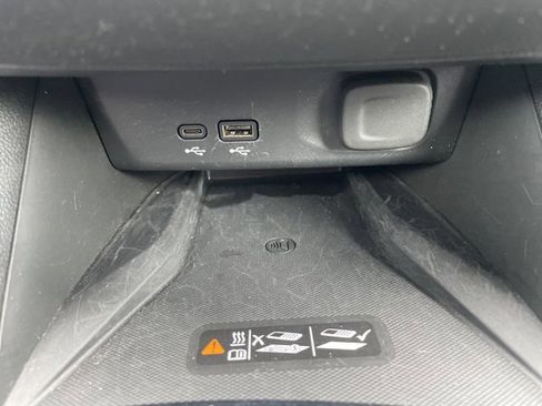 Used 2025 Buick Envista Sport Touring image 25