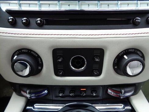 Used 2017 Rolls-Royce Ghost image 35