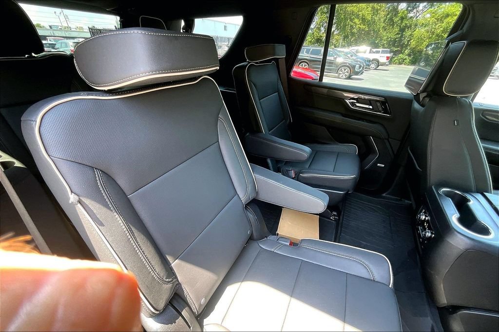 Used 2026 GMC Yukon Elevation w/ Elevation Premium Package AWD/4WD image 25