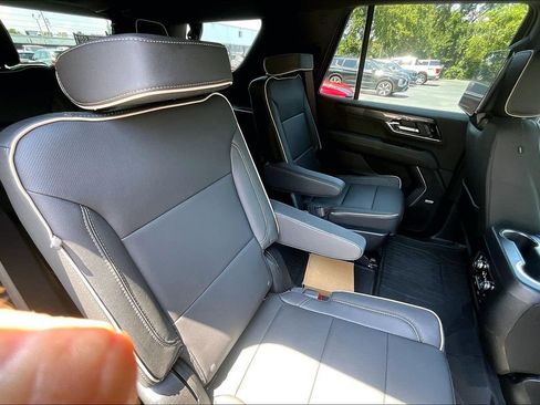 Used 2026 GMC Yukon Elevation w/ Elevation Premium Package AWD/4WD image 25