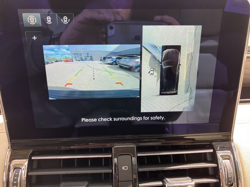 Used 2020 Lincoln Navigator Reserve w/ Luxury Package image 10