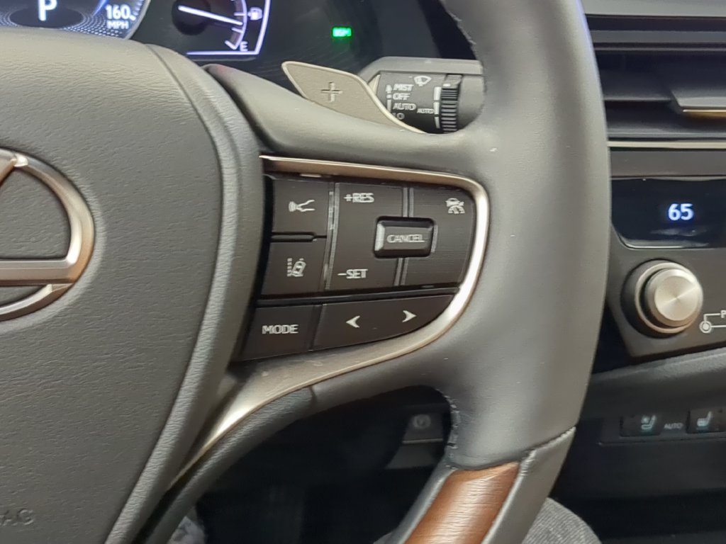 Used 2023 Lexus ES 350 Ultra Luxury w/ Accessory Package (Z2) FWD image 21