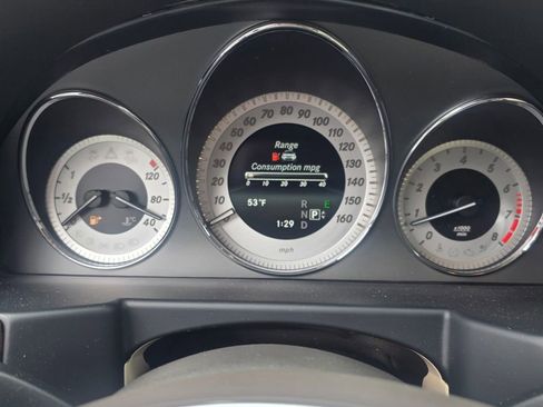 Used 2015 Mercedes-Benz GLK 350 2WD image 17