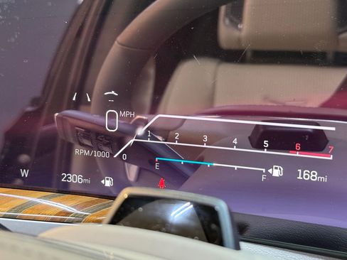 New 2025 Cadillac Escalade Sport Platinum w/ LPO, ONYX Package image 18