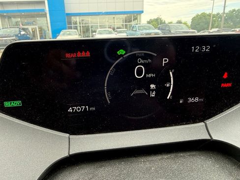 Used 2023 Toyota Prius LE FWD image 7