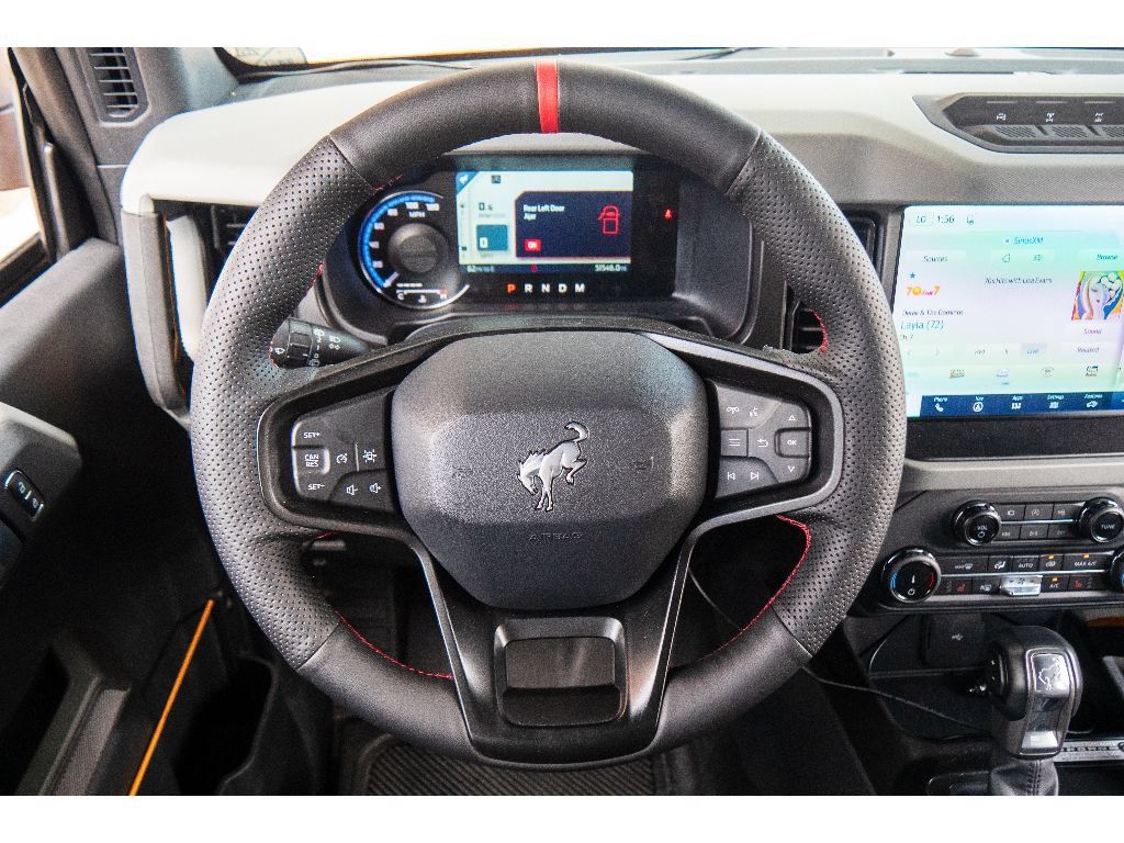 Used 2022 Ford Bronco Badlands w/ Sasquatch Package AWD/4WD image 22
