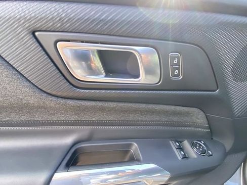 Used 2024 Ford Mustang Coupe RWD image 17