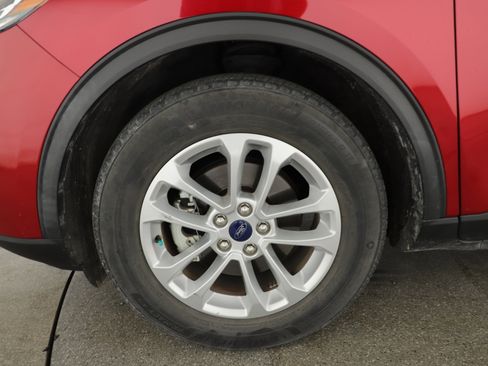 Used 2020 Ford Escape SE image 5