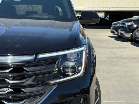 New 2026 Volkswagen Atlas Cross Sport SEL Premium R-Line image 3