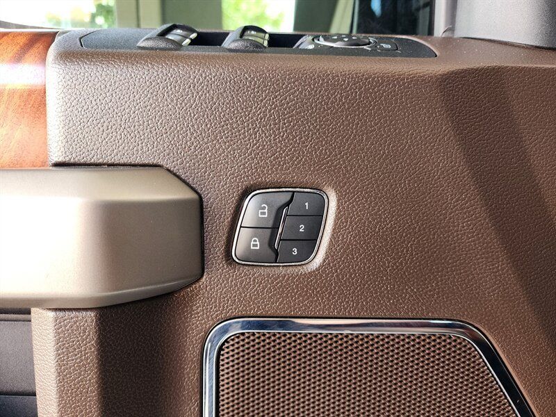 Used 2019 Ford F150 King Ranch w/ Equipment Group 601A Luxury AWD/4WD image 24