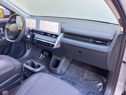Used 2024 Hyundai Ioniq 5 SEL RWD image 12