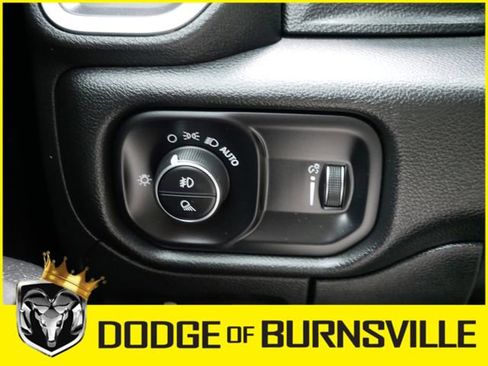 Used 2023 RAM 1500 Big Horn AWD/4WD image 25
