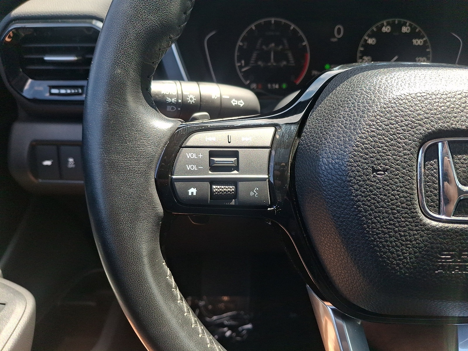Used 2023 Honda Pilot Touring image 23