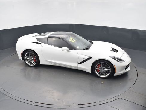 Used 2017 Chevrolet Corvette Stingray Coupe image 39