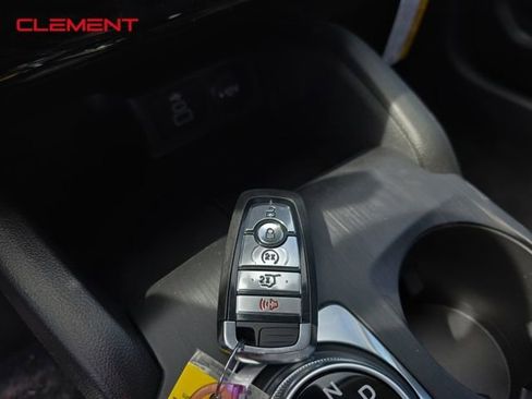 New 2025 Ford Escape SE image 20