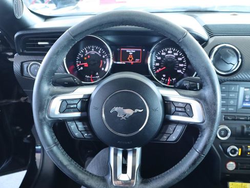 Used 2017 Ford Mustang Coupe RWD image 20