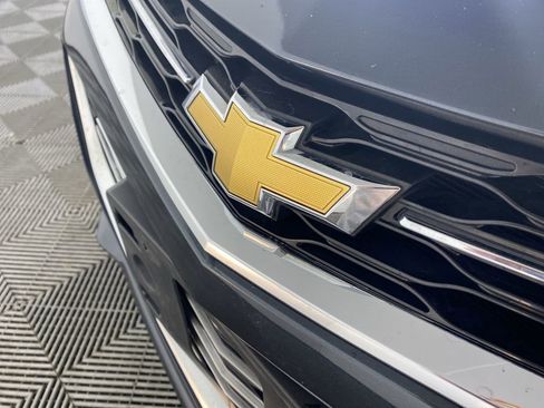 Used 2017 Chevrolet Cruze LT w/ Convenience Package image 30