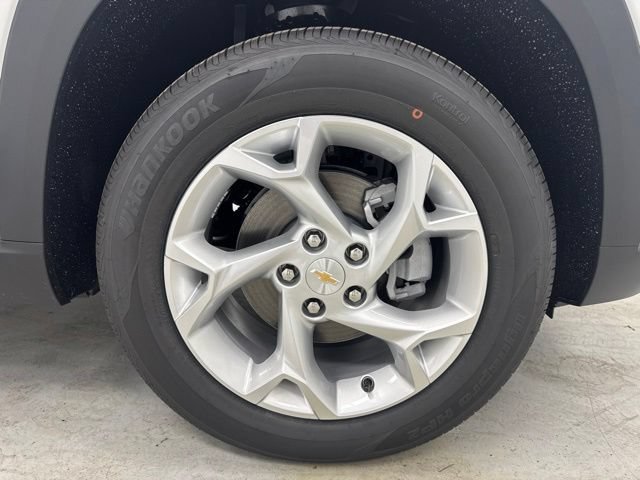 New 2026 Chevrolet Trax LS w/ LS Convenience Package FWD image 28