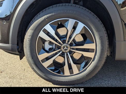 New 2026 Mercedes-Benz GLB 250 4MATIC image 9