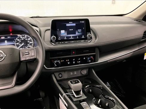 New 2026 Nissan Rogue S image 7