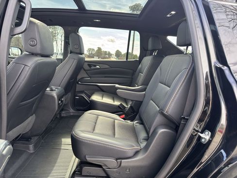 Used 2025 Chevrolet Traverse High Country w/ LPO, Floor Liner Package image 31