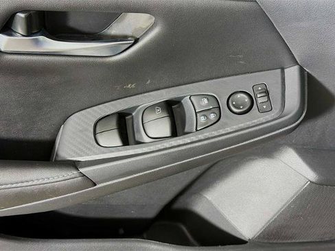 Certified 2025 Nissan Sentra SV FWD image 15