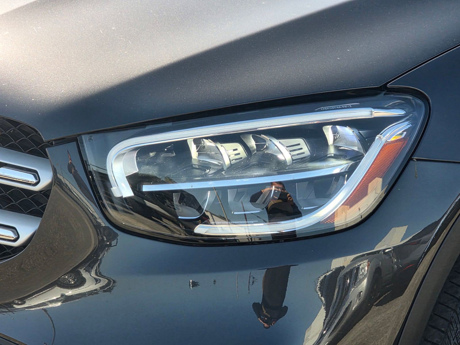 Used 2021 Mercedes-Benz GLC 300 image 4