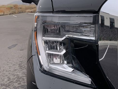 Used 2020 GMC Sierra 1500 Denali w/ Denali Ultimate Package image 9