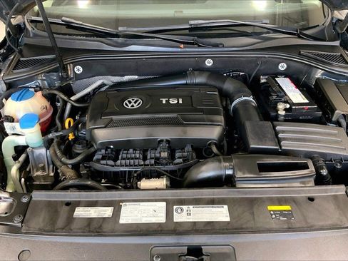 Used 2017 Volkswagen Passat 1.8T R-Line image 9