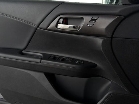 Used 2013 Honda Accord EX-L image 28