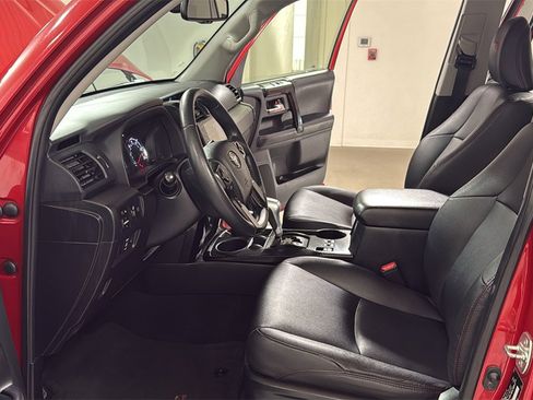Used 2022 Toyota 4Runner TRD Off-Road Premium image 12