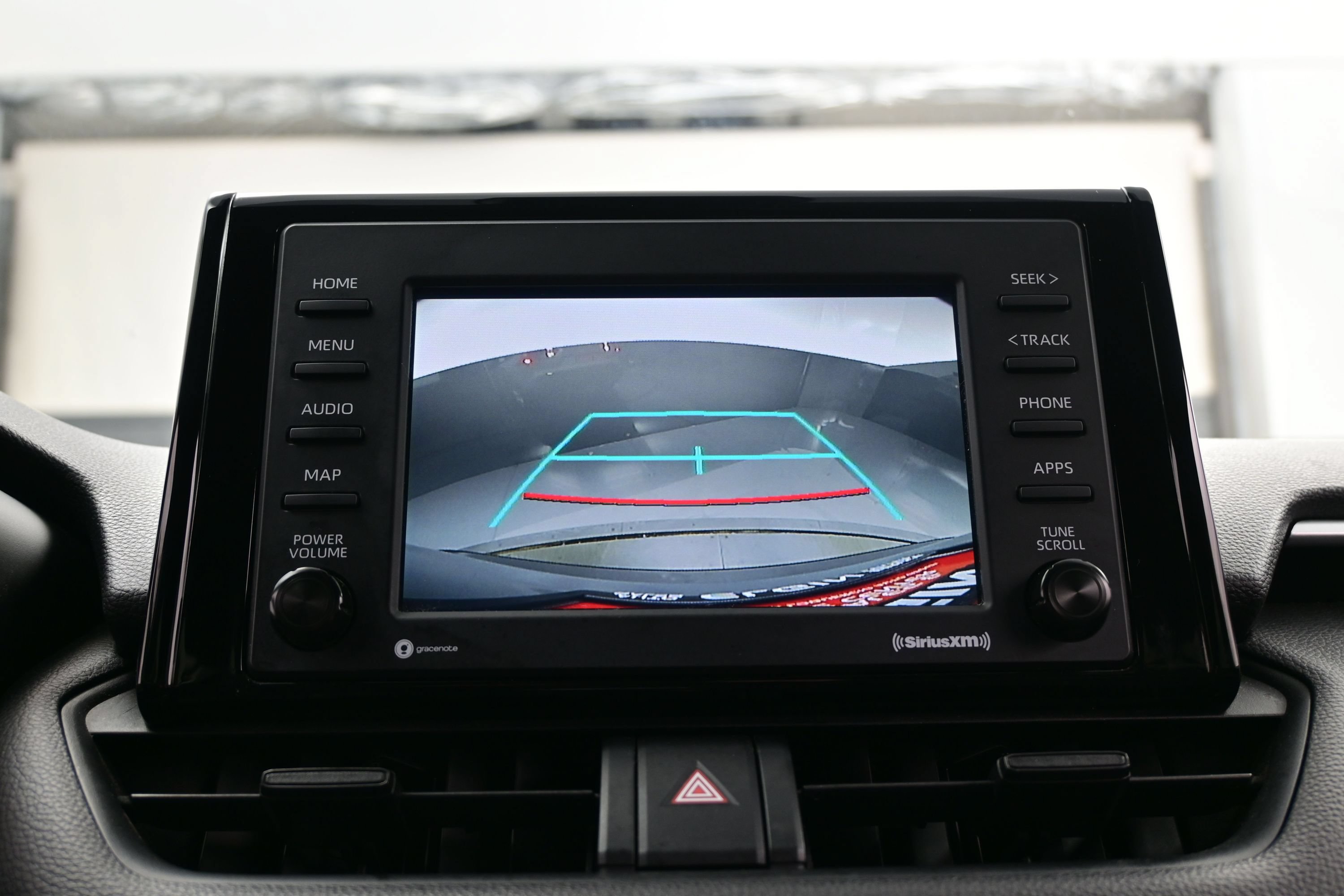 Used 2021 Toyota RAV4 XLE AWD/4WD image 19