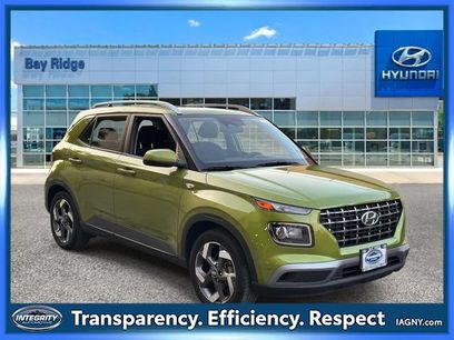Used 2023 Hyundai Venue SEL w/ Cargo Package