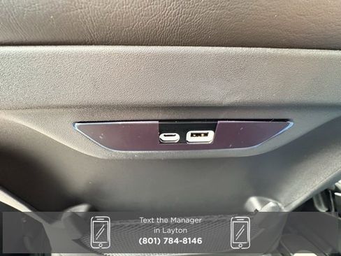 New 2026 Chrysler Pacifica Limited image 14