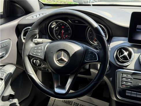 Used 2018 Mercedes-Benz CLA 250 image 37
