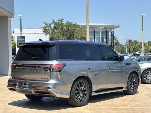 Used 2025 INFINITI QX80 Autograph AWD/4WD image 3