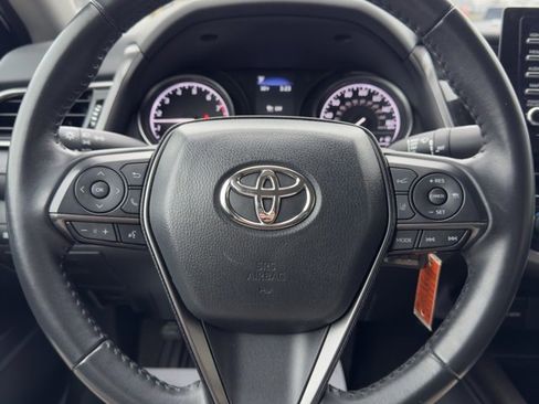 Used 2024 Toyota Camry SE image 40