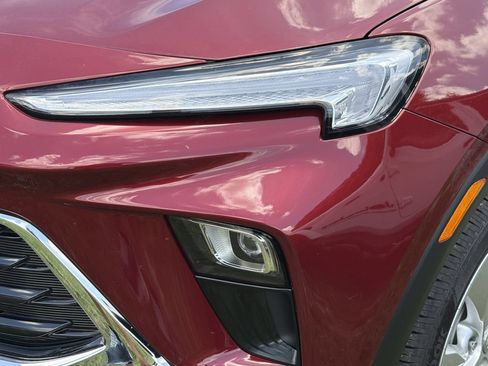 Certified 2024 Buick Encore GX Preferred w/ Comfort Package FWD image 29