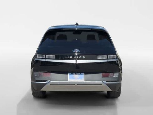 Used 2024 Hyundai Ioniq 5 SEL image 4